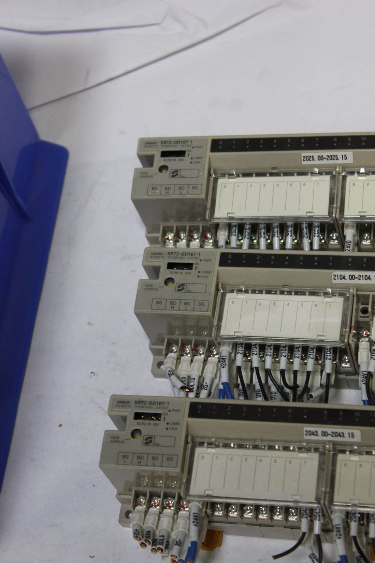 6 OMRON SRT2-OD16T-1 REMOTE TERMINALS - Image 2 of 3