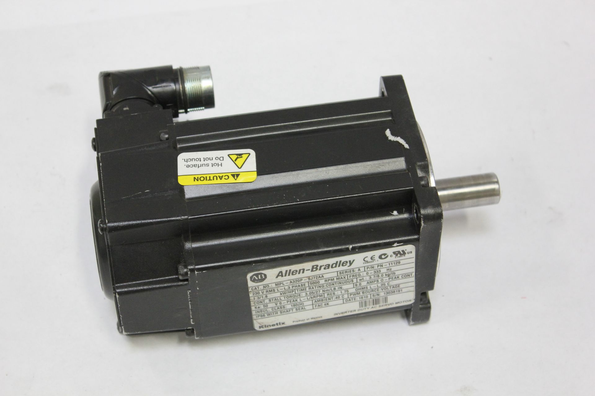 Allen Bradley AC Servo Motor MPL-A320P-SJ22AA SER.A 5000RPM Servomotor