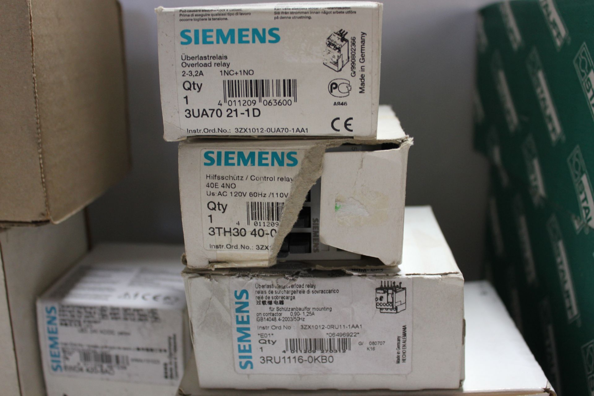 LOT OF NEW INDUSTRIAL AUTOMATION PARTS A/B SIEMENS,GE,OMRON,EATON, ETC - Image 7 of 12