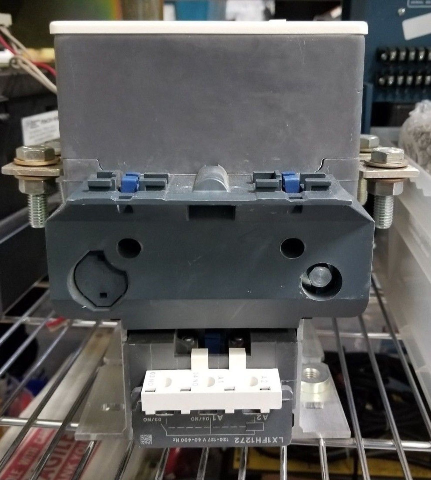SCHNEIDER ELECTRIC 3PH 1000V CONTACTOR - Image 2 of 3