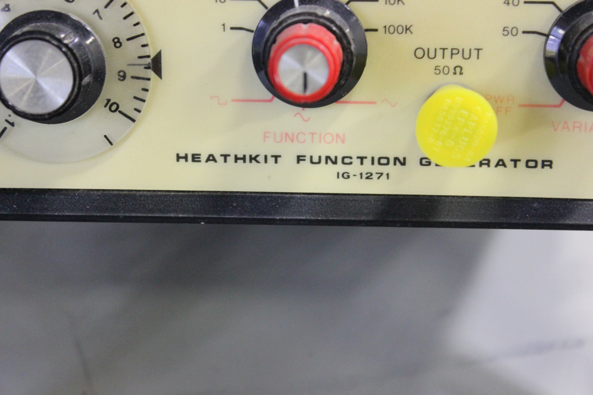 HEATHKIT FUNCTION GENERATOR - Image 3 of 3