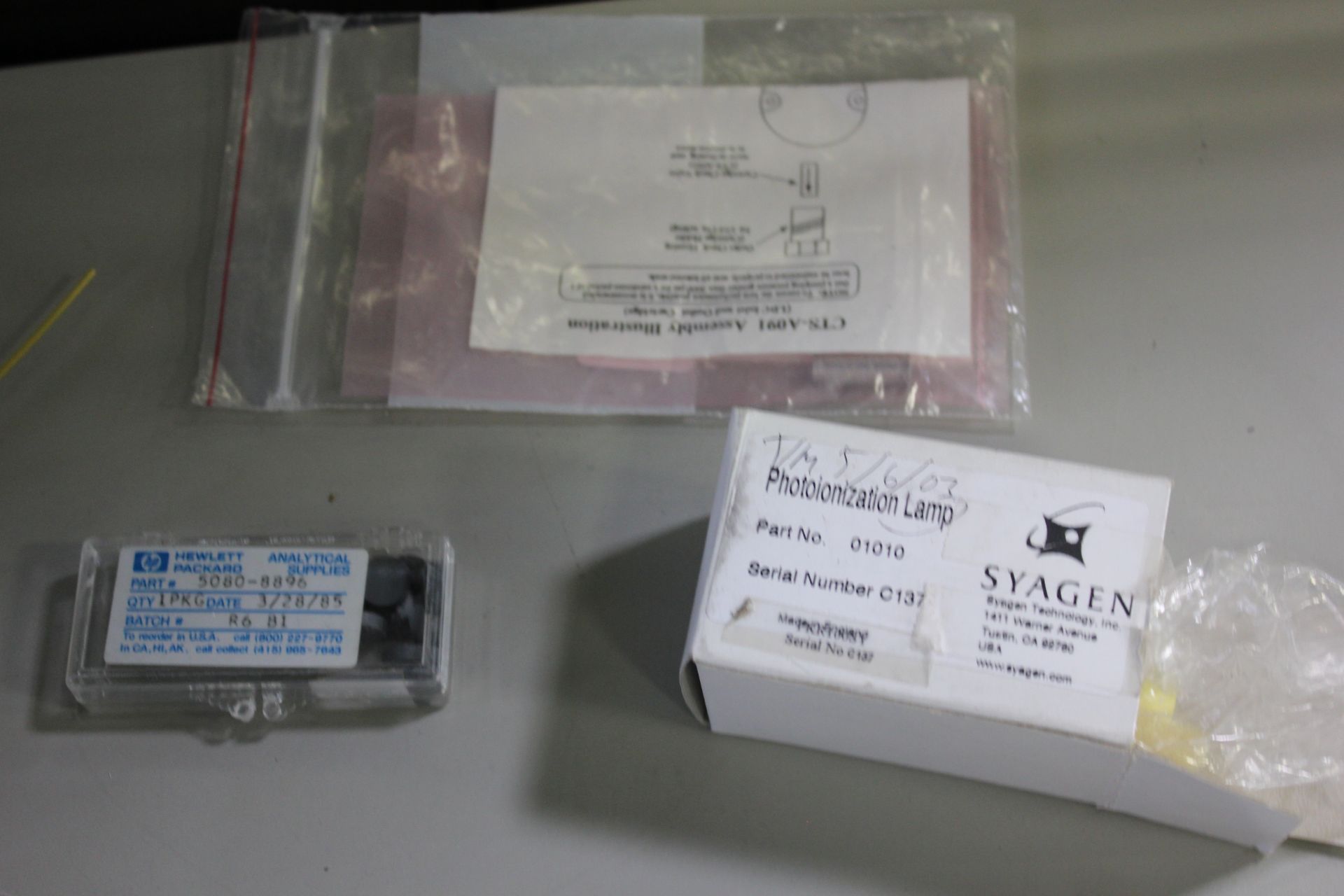 LOT OF HPLC PARTS - FITTINGS, TUBING, ETC - Image 12 of 13