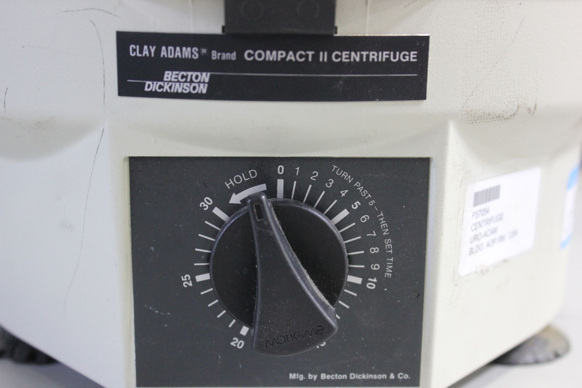 CLAY ADAMS COMPACT II CENTRIFUGE - Image 3 of 4