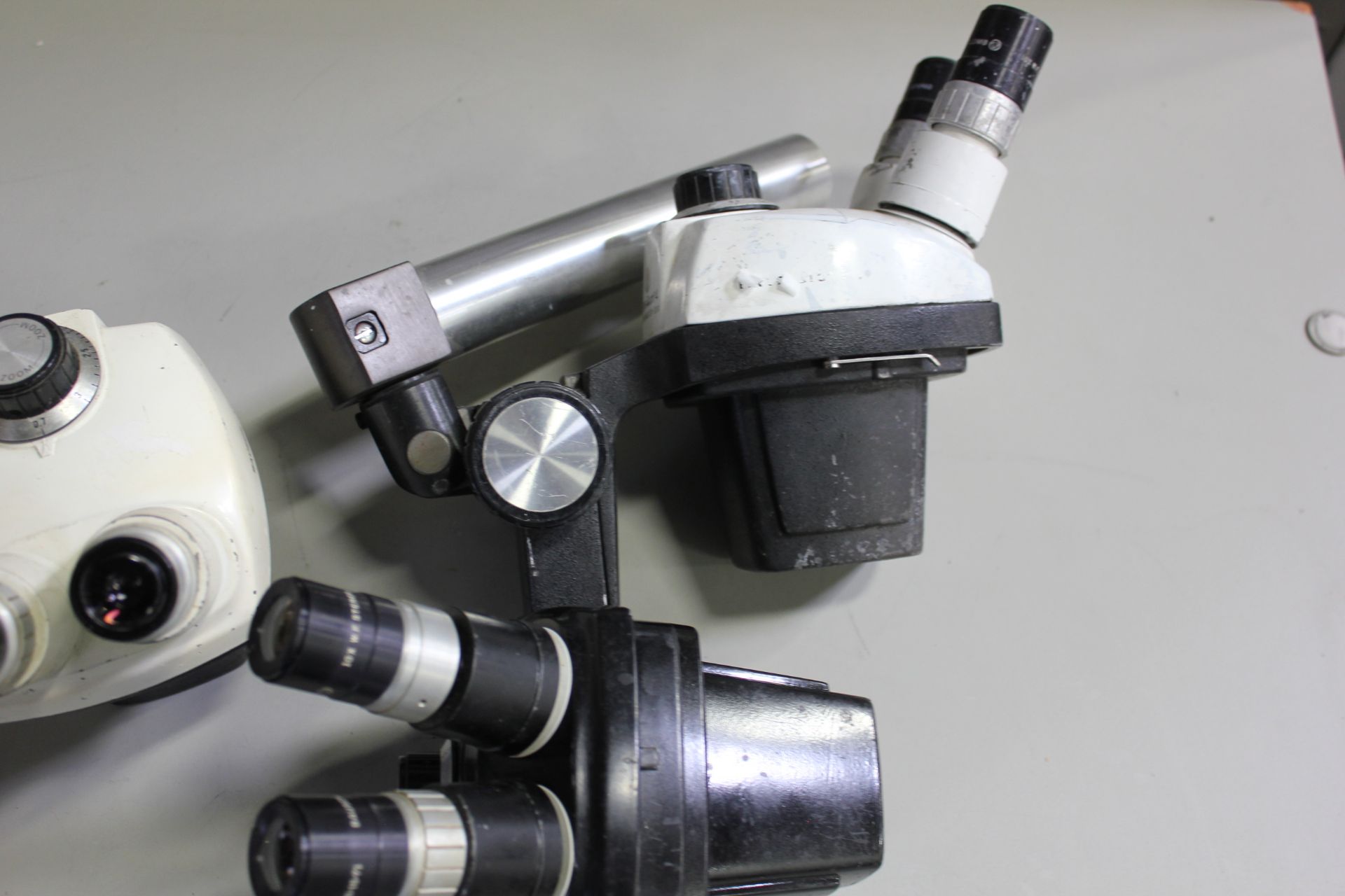 LOT OF 3 MICROSCOPES - Image 9 of 9