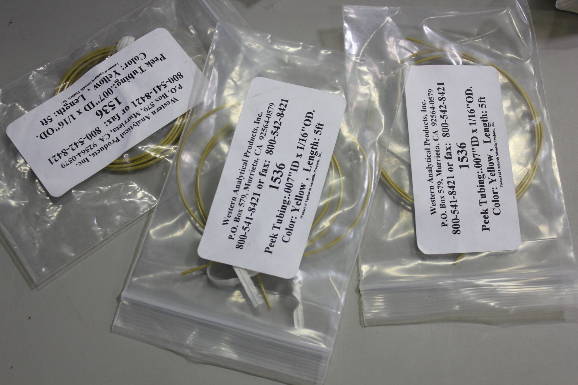 LOT OF HPLC PARTS - FITTINGS, TUBING, ETC - Image 8 of 13