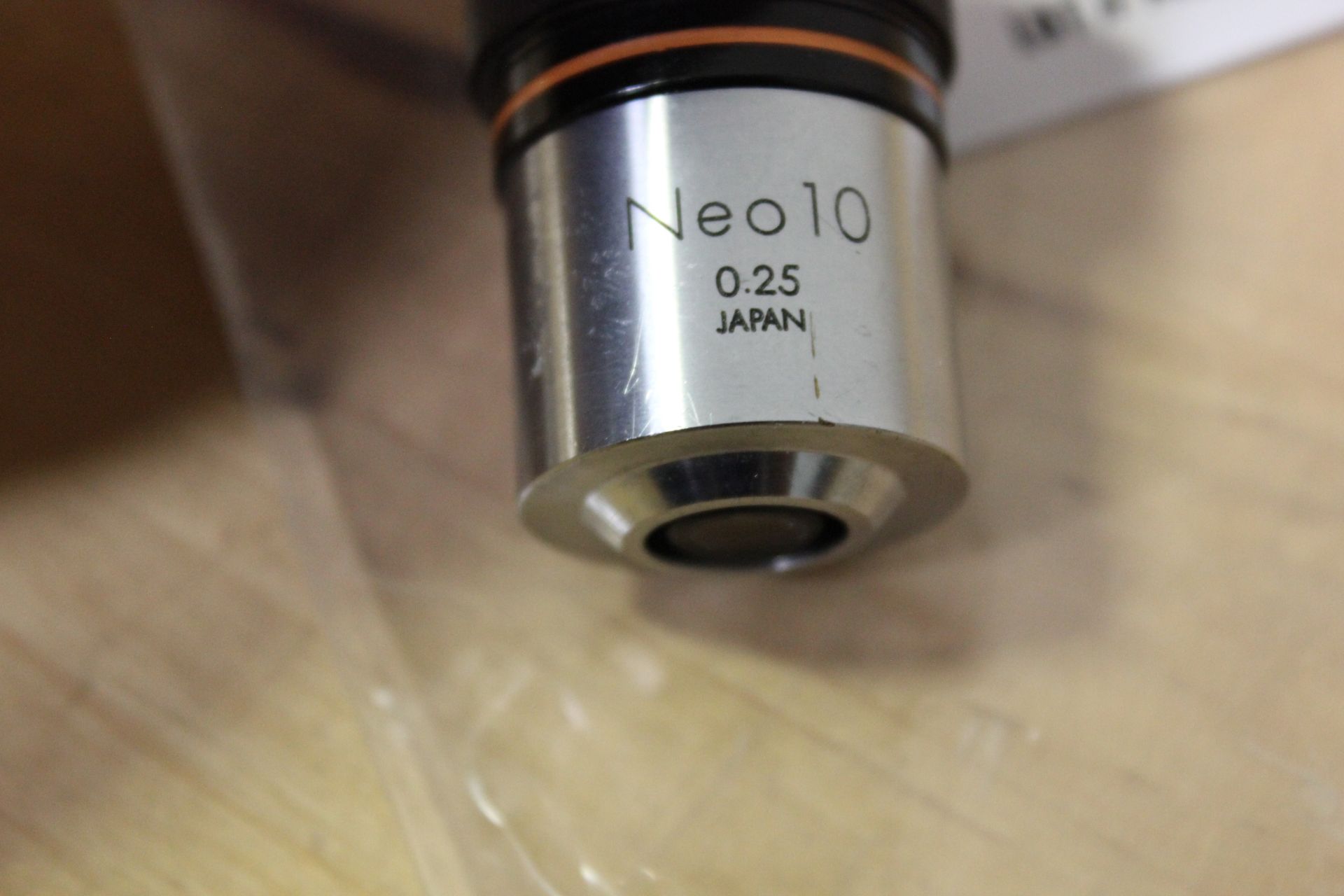 OLYMPUS NEO 10 0.25 MICROSCOPE OBJECTIVE - Image 2 of 5