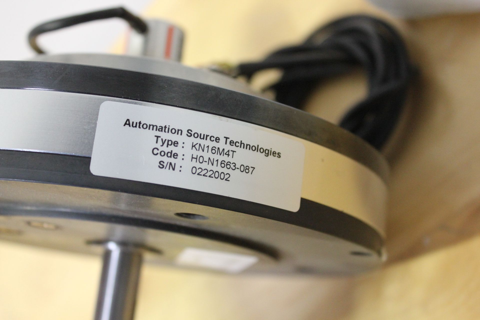 NEW AST HIGH PERFORMANCE FLAT DISC DC SERVO MOTOR WITH TACHO & ENCODER PN: KN16M4T - Image 4 of 5