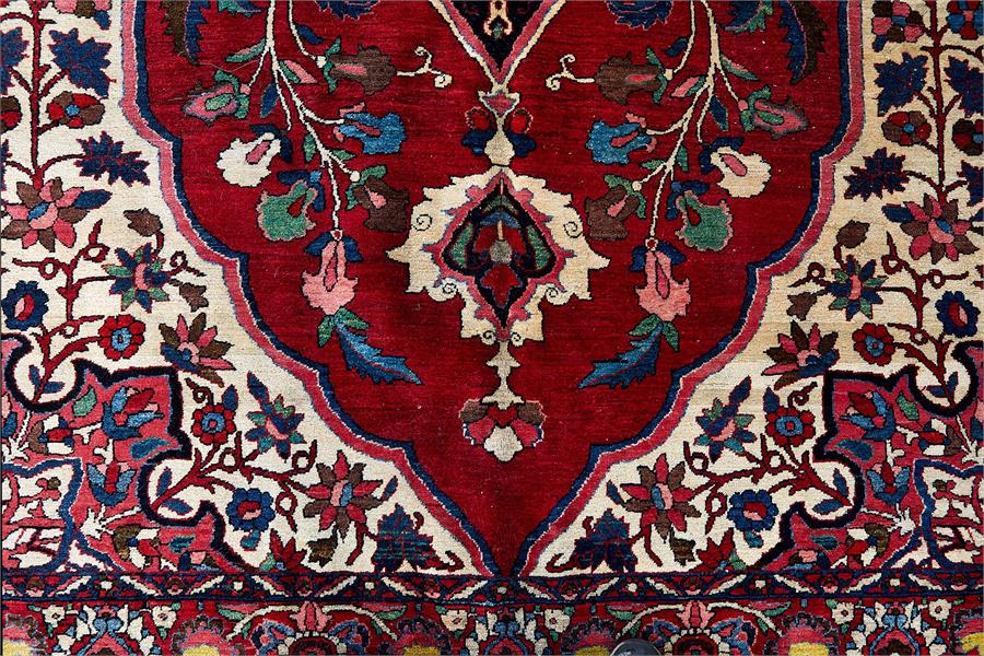 Bakhtiar carpet, West Persia, circa 1920 - Image 4 of 4