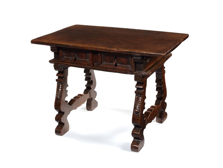 An Italian walnut table, late 17th / early 18th century