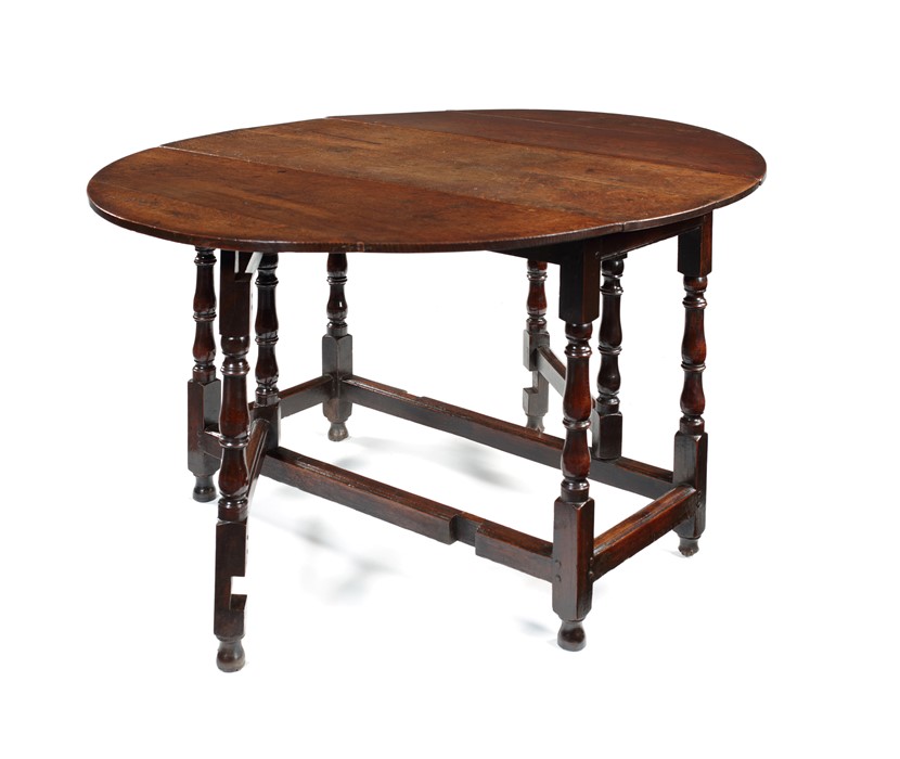 A Queen Anne oak gate-leg table - Image 2 of 2