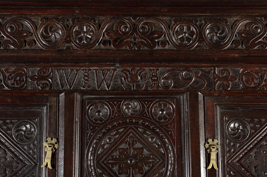 A William and Mary oak press cupboard, Lancashire - Bild 5 aus 5