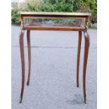 A French bijouterie table / display table, with bevelled glazed panels.