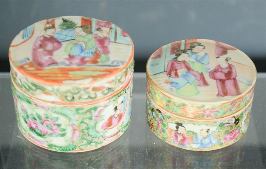 Two Chinese cylindrical boxes, 19th century, enamelled with figural scenes. - Image 2 of 2