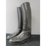 A pair of Gentlemen's leather riding boots, size 9E.