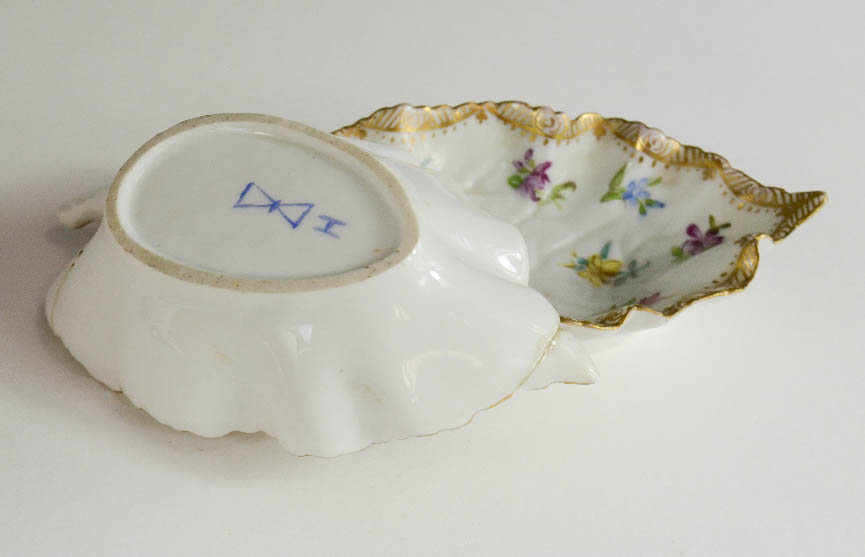 A pair of porcelain leaf form dishes, Dresden style. 12cm long. - Image 2 of 2