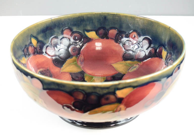 A Moorcroft bowl circa 1919, Pomegranate, impressed to the base, signed William Moorcroft. 21cm - Image 2 of 3