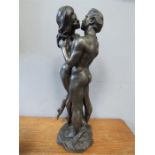 A resin figure group, figure in the embrace.
