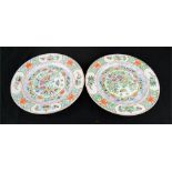 A pair of Chinese plates.