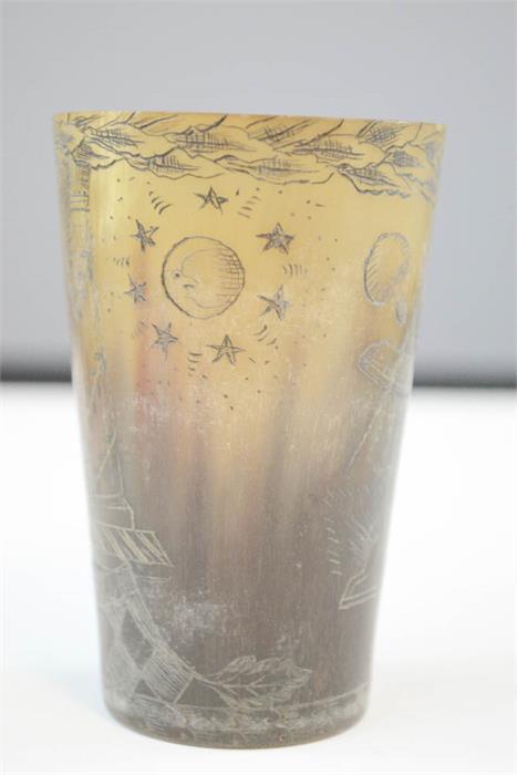 An early 19th century horn beaker engraved with symbols and other decoration. 9cm high. - Image 2 of 3