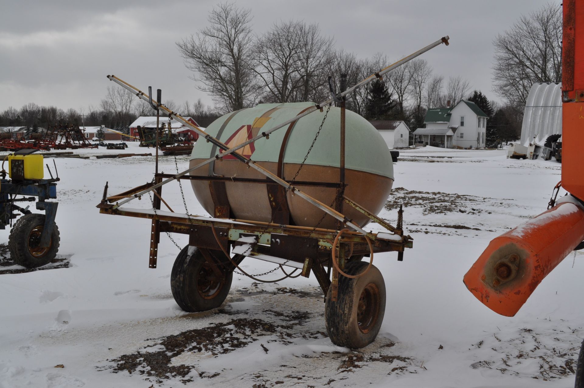 500 gal Walsh pull type sprayer, PTO pump, 30’ boom - Image 3 of 4