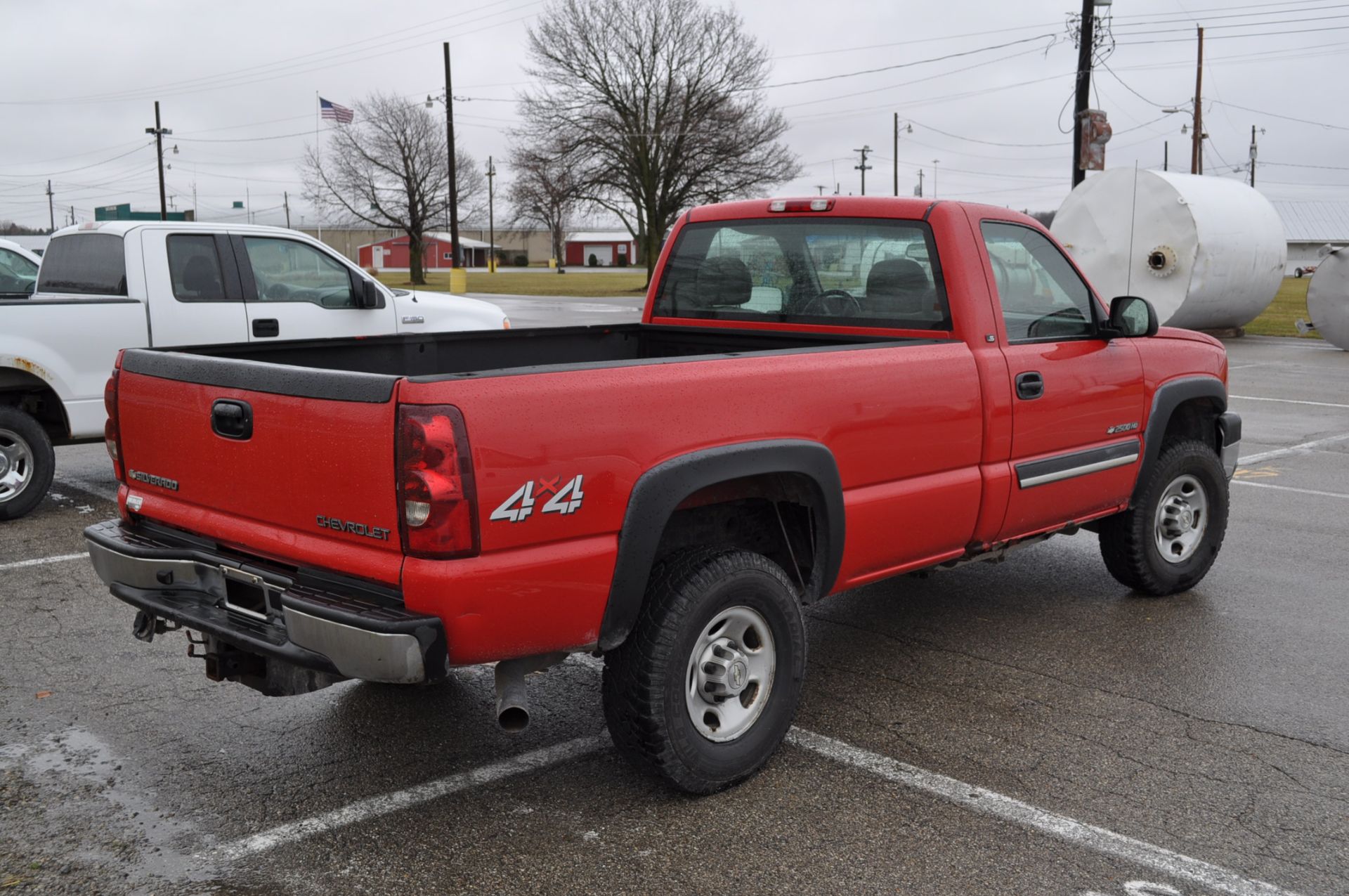 2003 Chevrolet Silverado reg cab pickup, 4x4, 6L, auto, short bed, spray in bed liner, 126,230 mi - Image 3 of 10