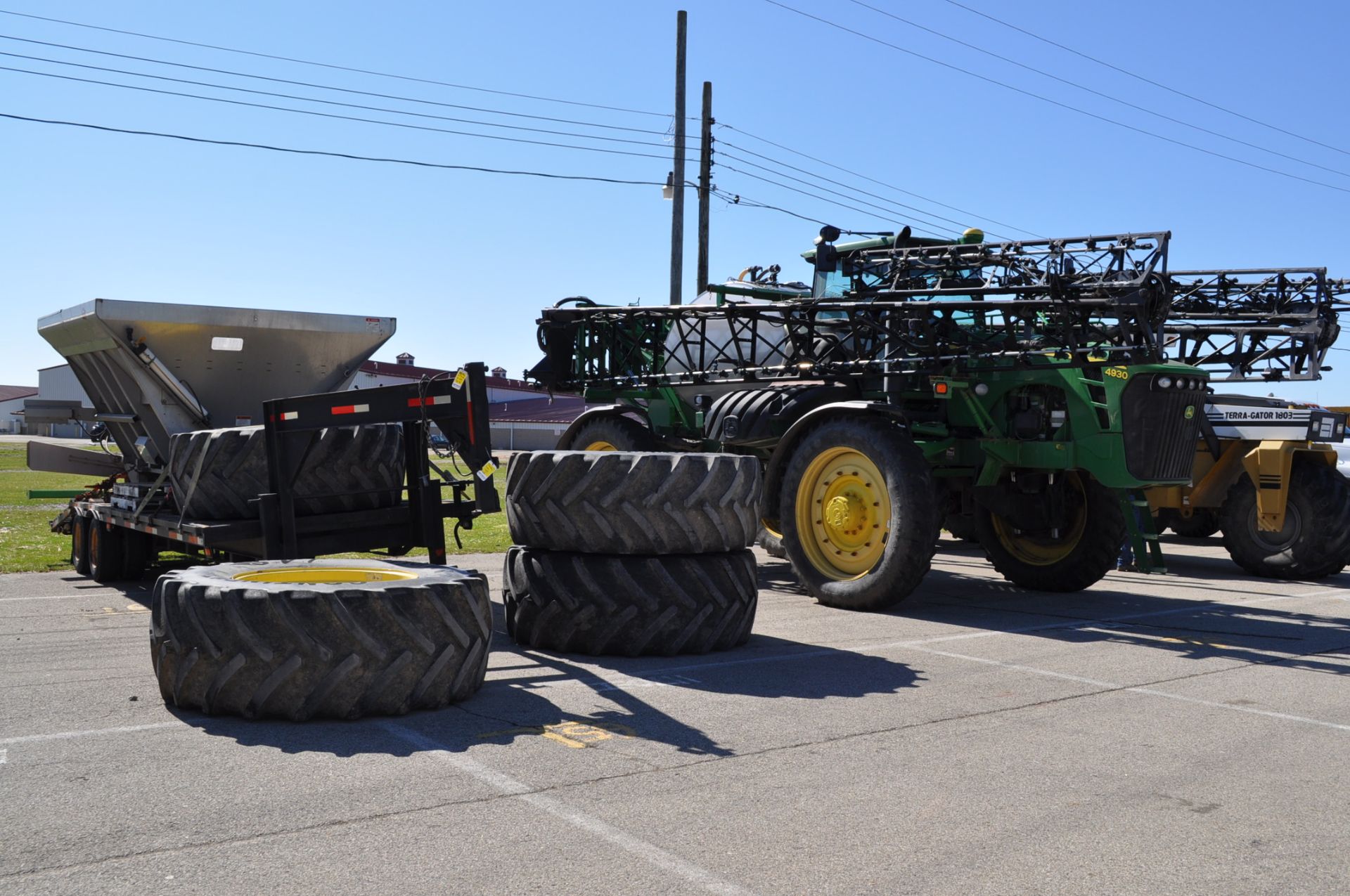 2010 John Deere 4930 combo, 5180 hrs, 380/105R50 tires, 710/70R42 float tires, 1250 SS tank, - Image 23 of 25