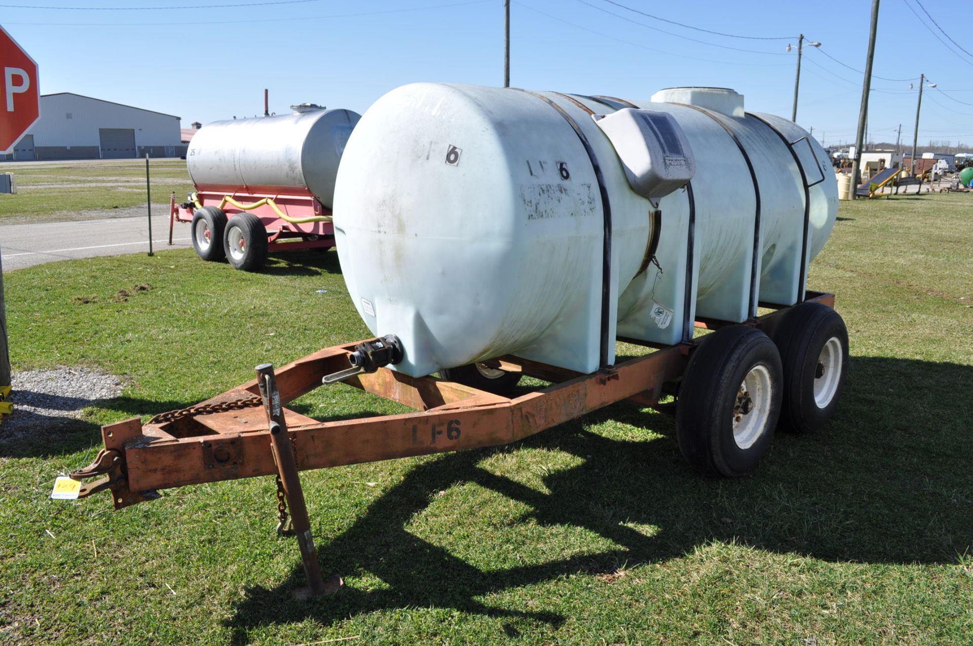 Pup trailer 1000gl poly tank