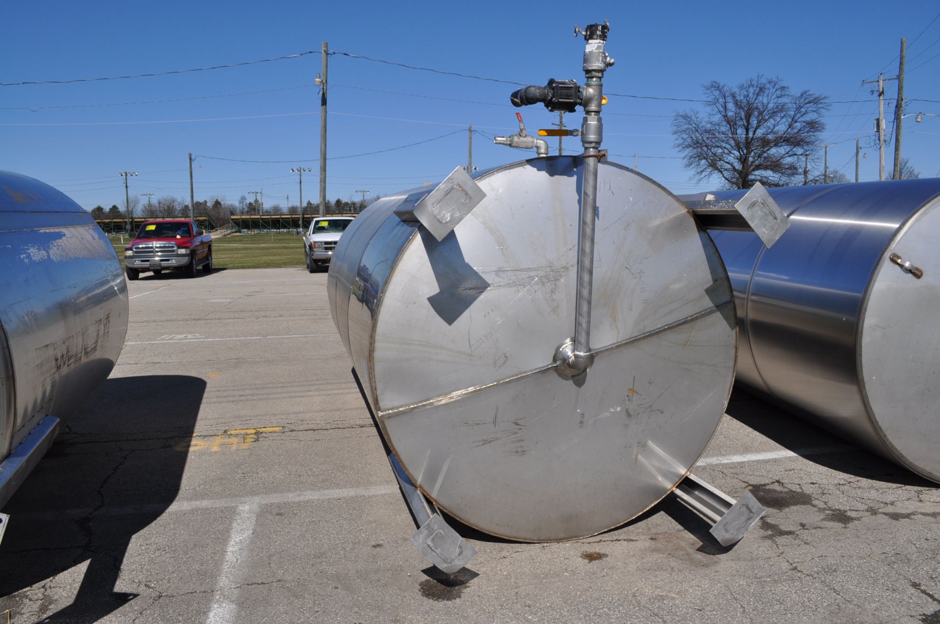 SS 2400 gl chemical storage tank - Image 3 of 3