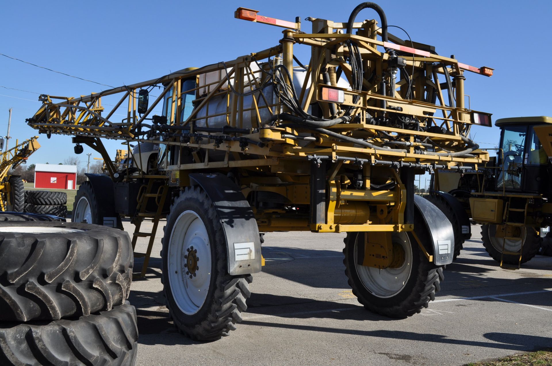 2009 SSc 1084 Rogator sprayer, 3023 hrs, 1000gal SS tank, 100’ booms, Raven Viper Pro - Image 7 of 16