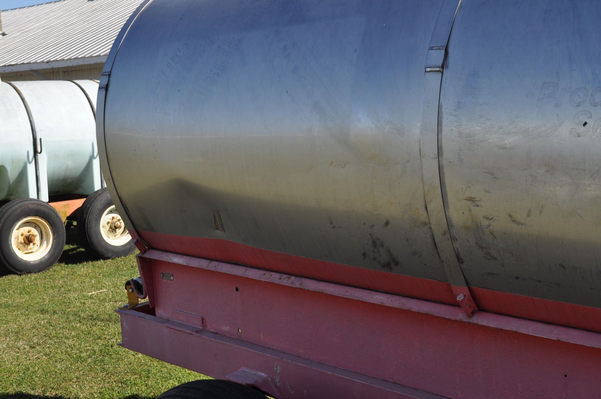 1000 gal SS fertilizer trailer, tandem axle, 2" pump and hose - Image 4 of 12