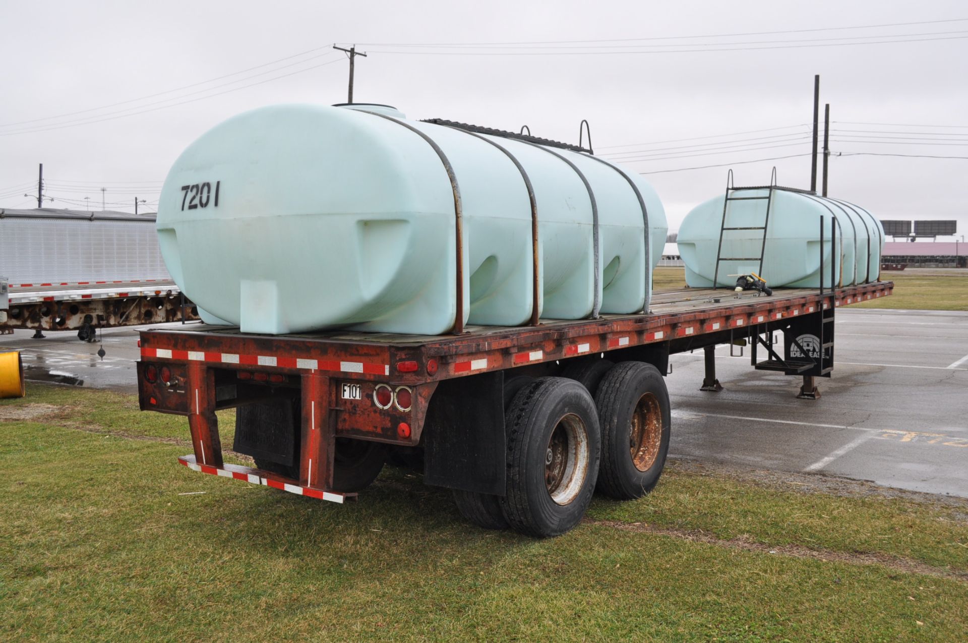 1972 Clark Equip 40’ flat trailer with 2-2000gl poly tanks - Image 3 of 6