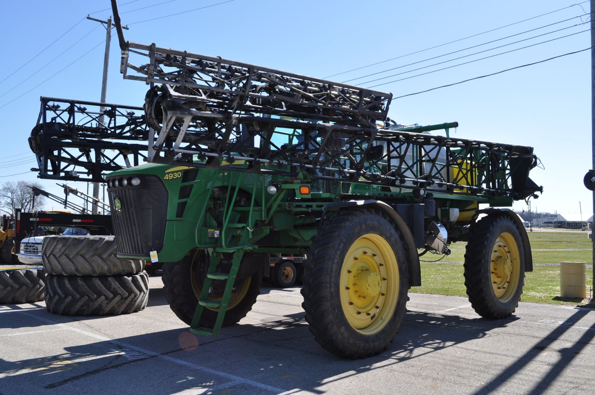 2010 John Deere 4930 combo, 5180 hrs, 380/105R50 tires, 710/70R42 float tires, 1250 SS tank,