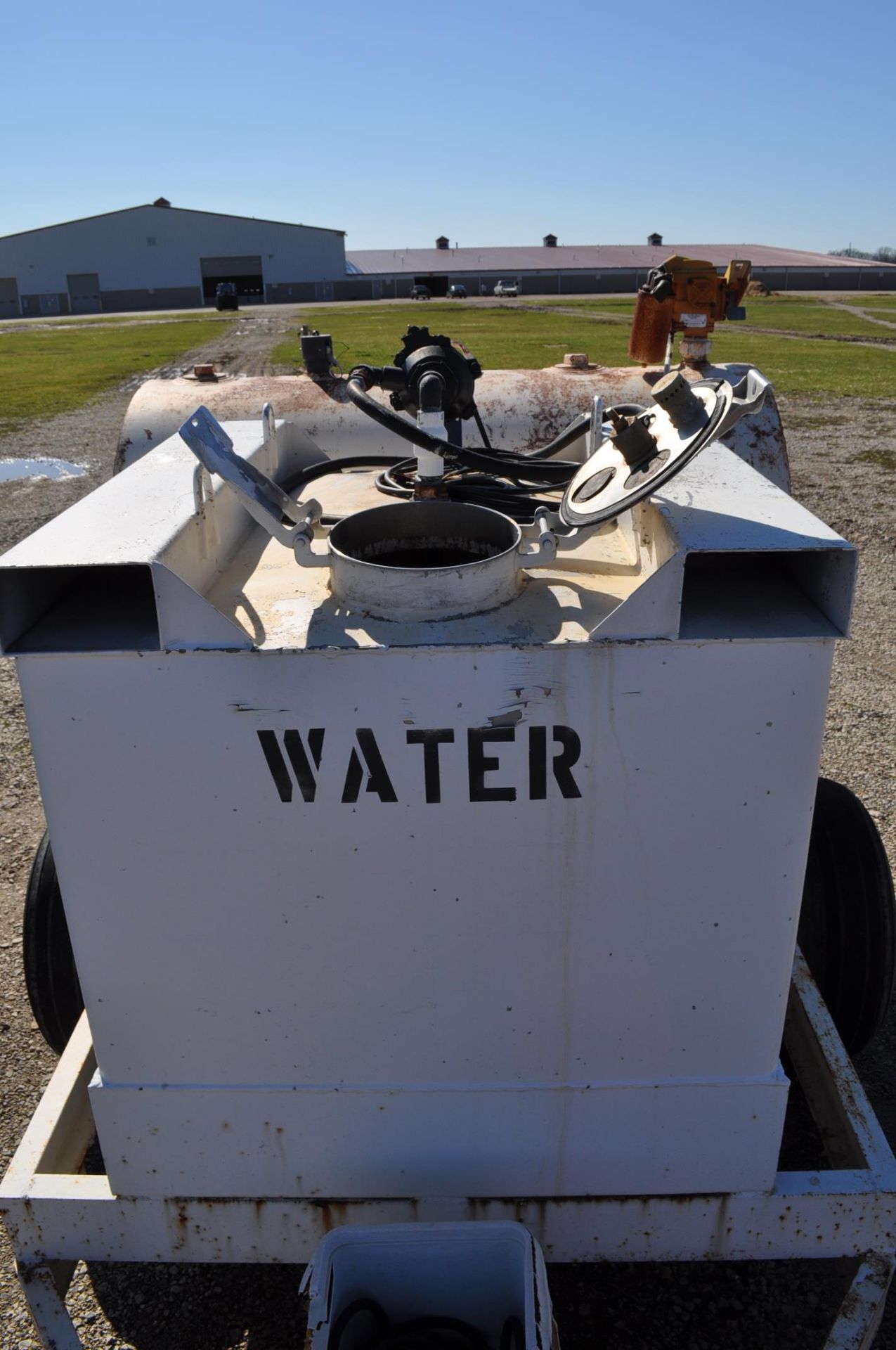 Water and fuel trailer - Image 7 of 7