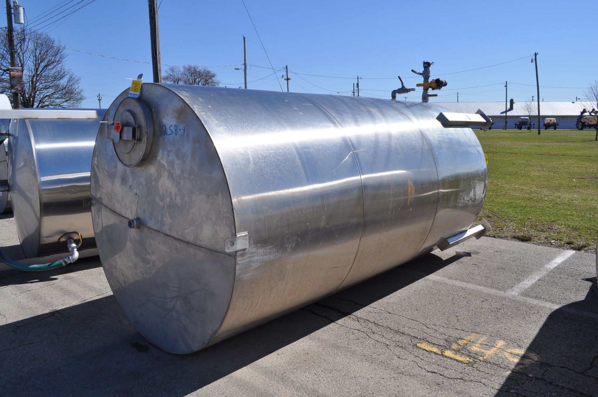 SS 2400 gl chemical storage tank - Image 2 of 3