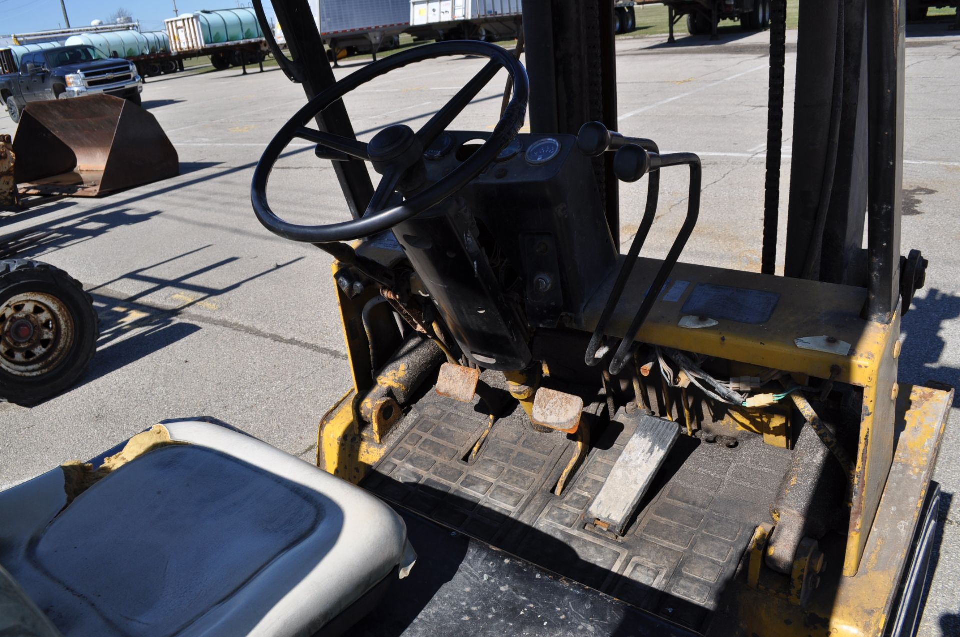 King Forklift 5000 lb capacity, pneumatic tires, gasoline engine, SN AN428 - Image 6 of 6