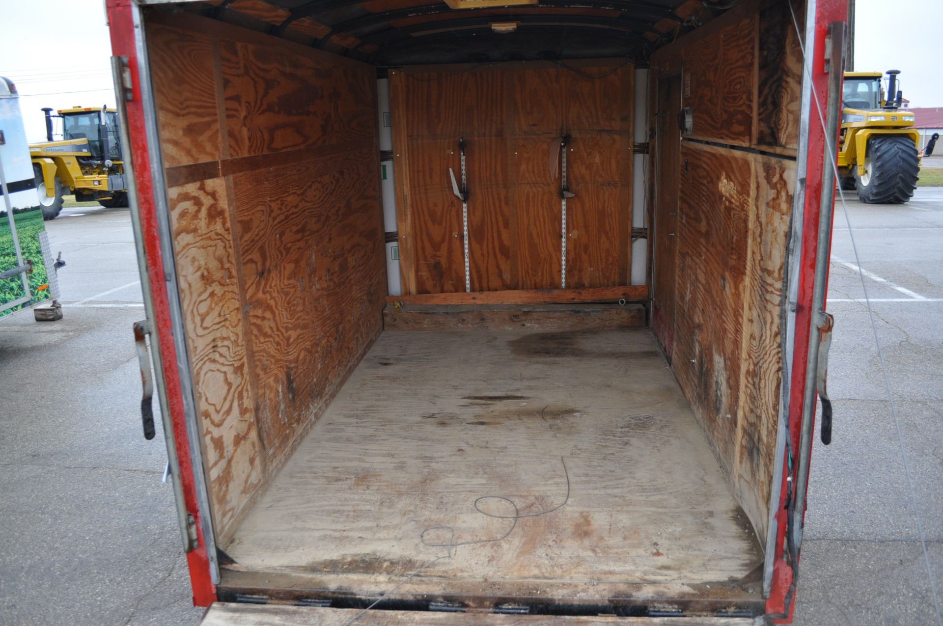 1999 Cargo mate 12’ enclosed trailer - Image 6 of 6