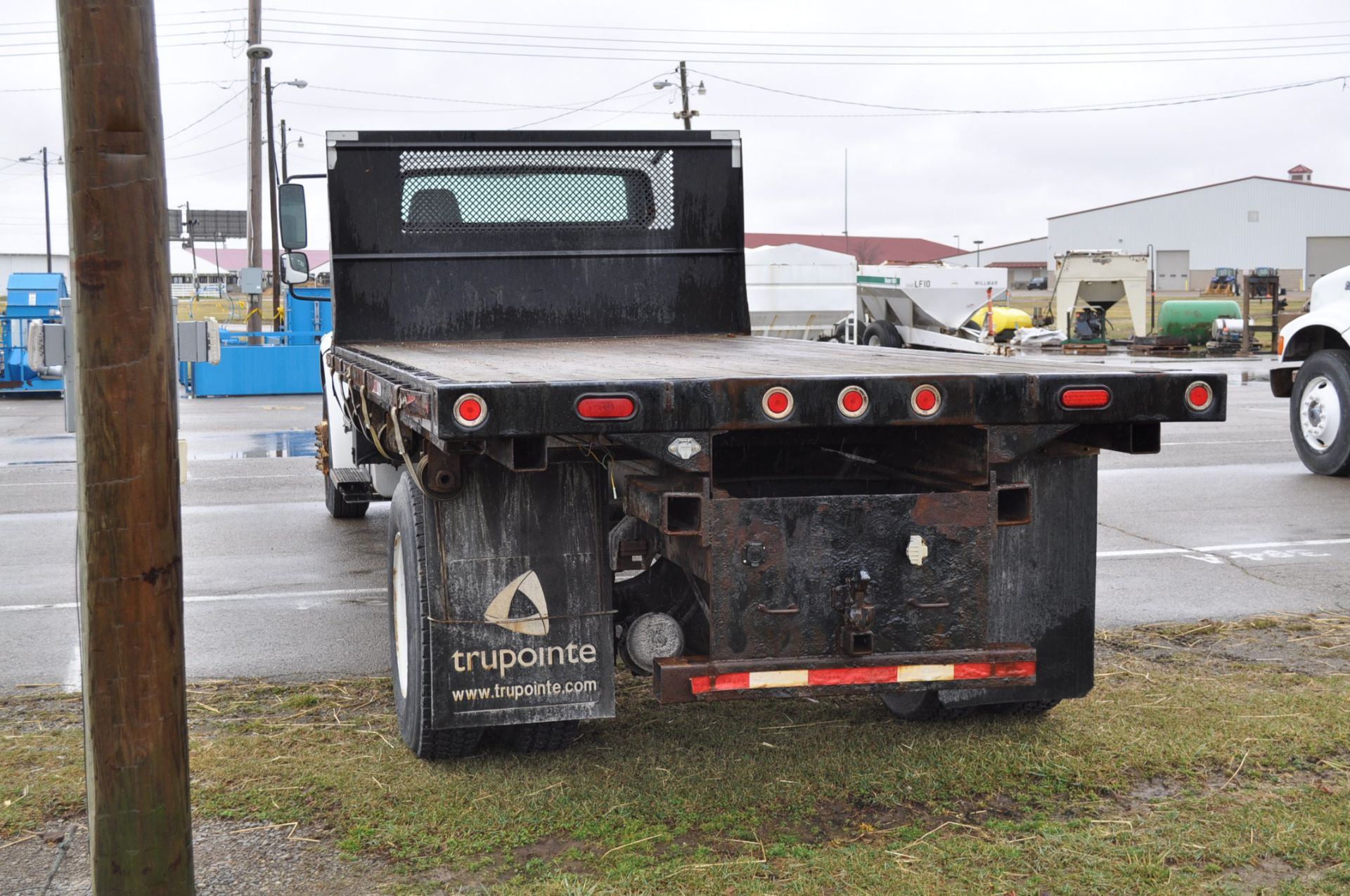 2006 Freightliner Business class M2, CAT C7 engine, auto trans, single axle, 18.5’ flat bed - Image 2 of 18