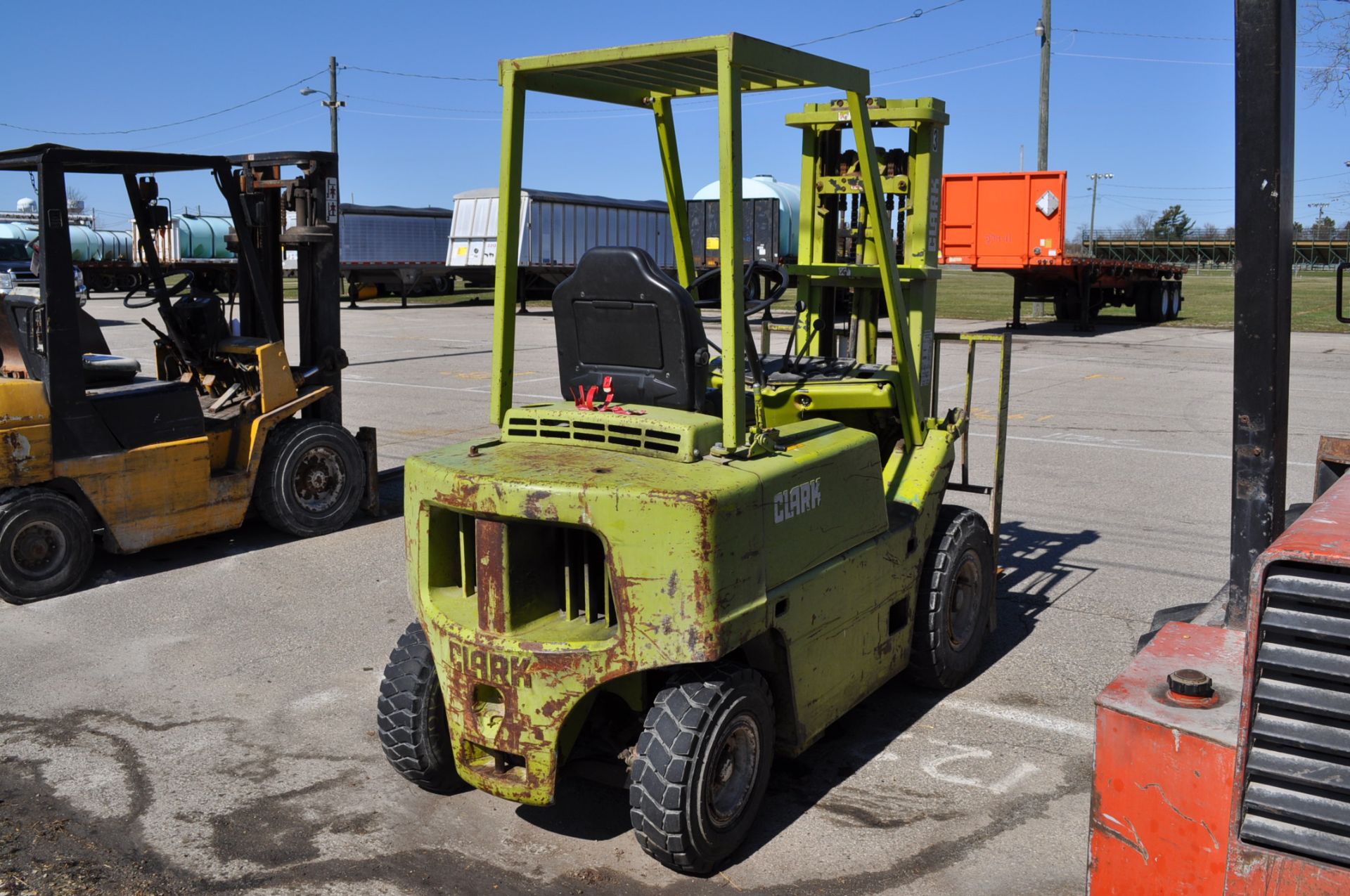 Clark C500-Y40 forklift, 4000 lb capacity, SN Y355-1063-5506FA - Image 3 of 8