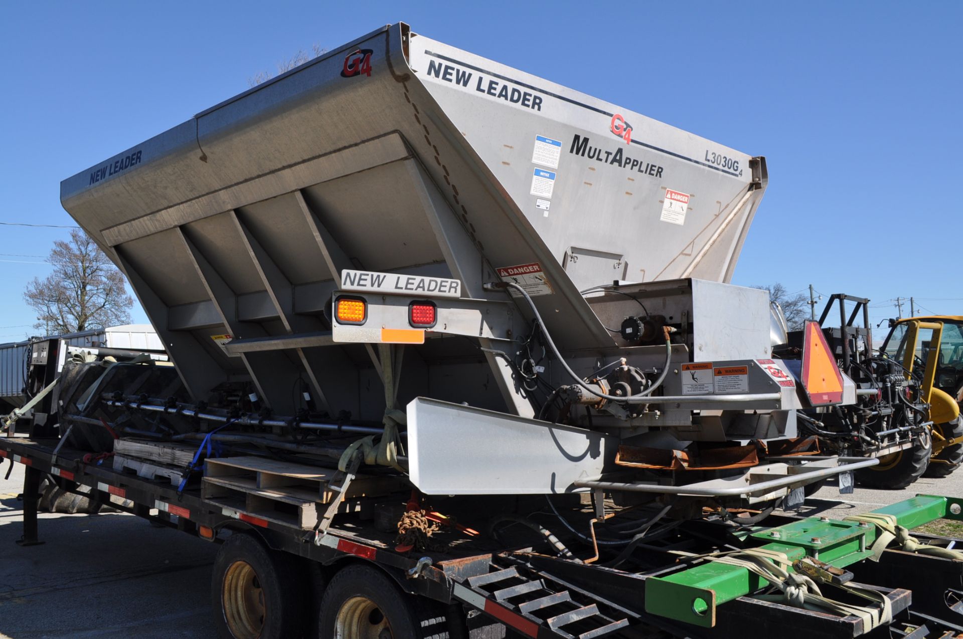 2010 John Deere 4930 combo, 5180 hrs, 380/105R50 tires, 710/70R42 float tires, 1250 SS tank, - Image 15 of 25