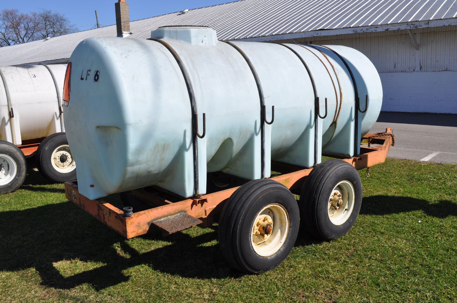 Pup trailer 1000gl poly tank - Image 3 of 6