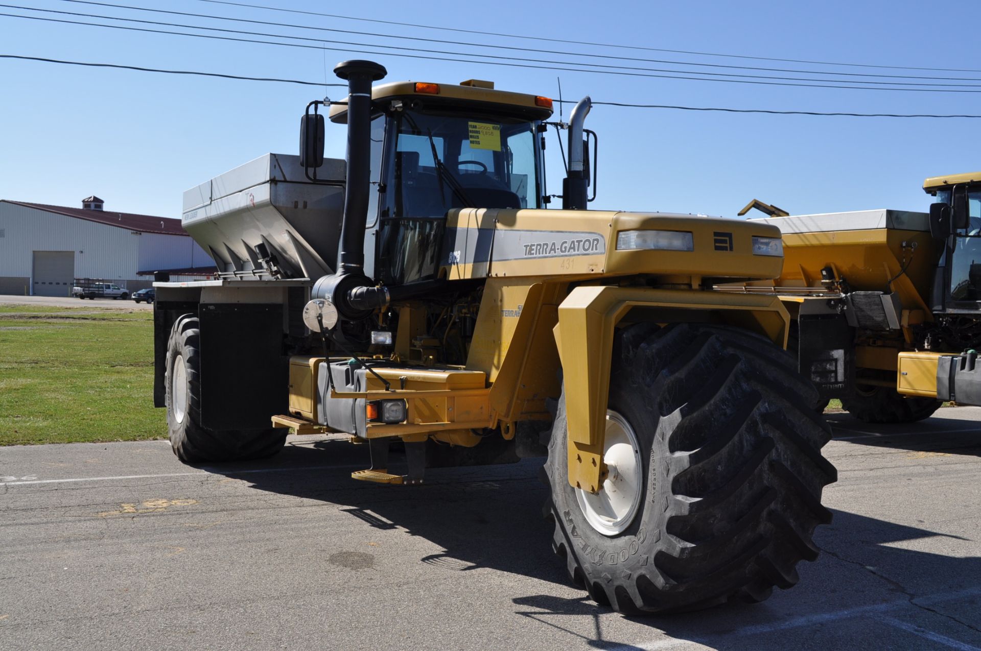 2000 8103 Terra Gator spreader floater, 9858 hrs, L3220G4 Multapplier box, Agleder Insight - Image 4 of 8