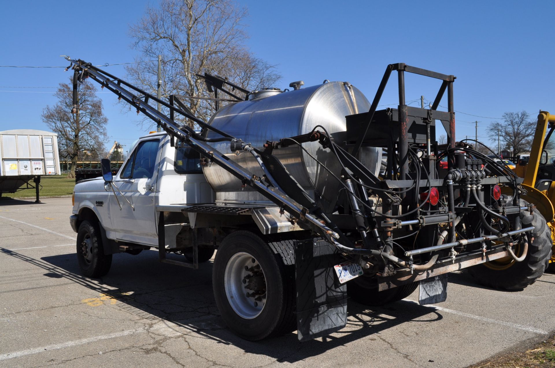 1990 Ford F350 7.3 diesel 4X4, 4sp trans, Precision tank sprayer, 500GL SS tank, 50’ booms, 15’ - Image 2 of 16