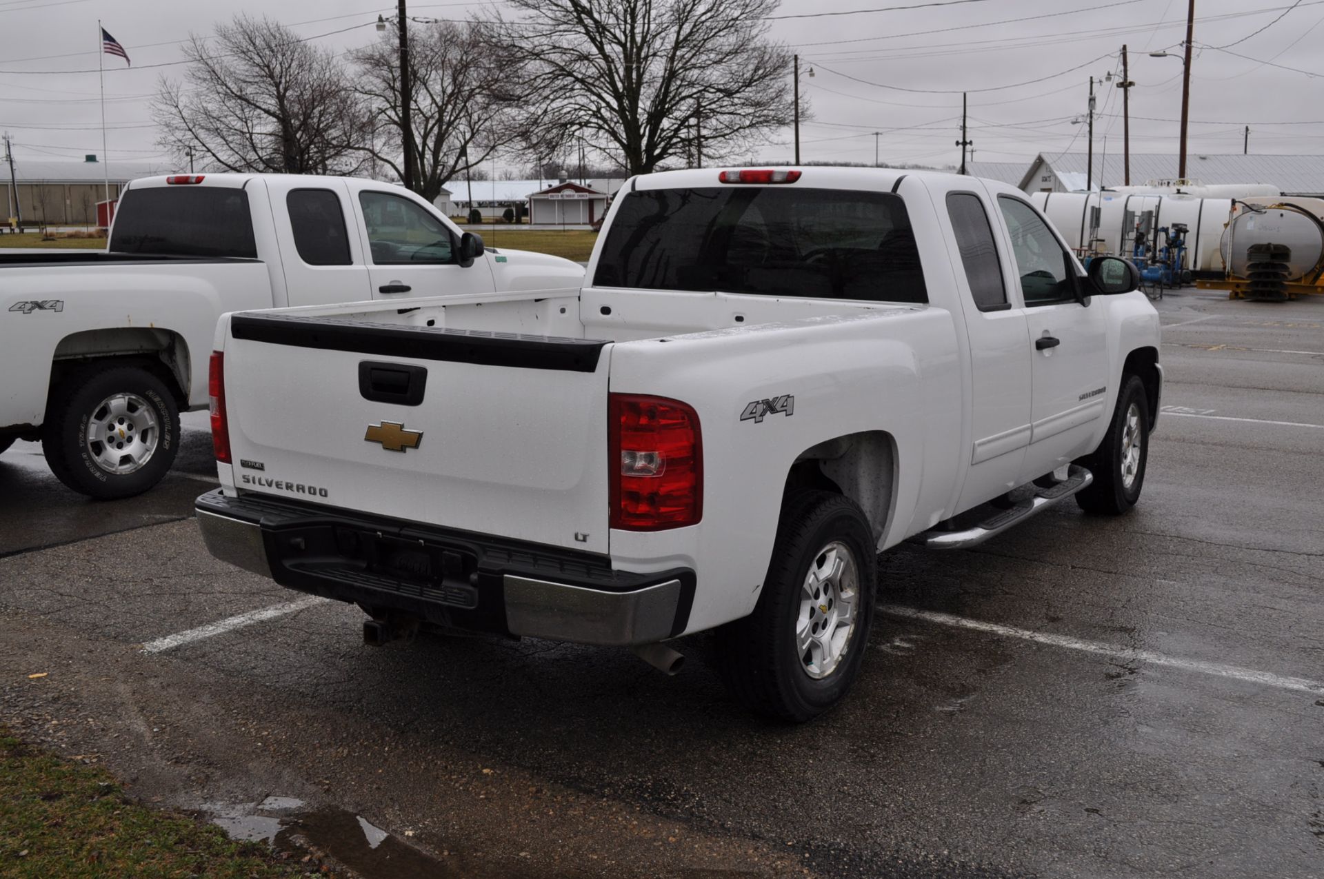 2009 Chevy 1500 ext cab pickup, 4x4, gas, auto, electric brake controller, 156,132 mi - Image 3 of 12