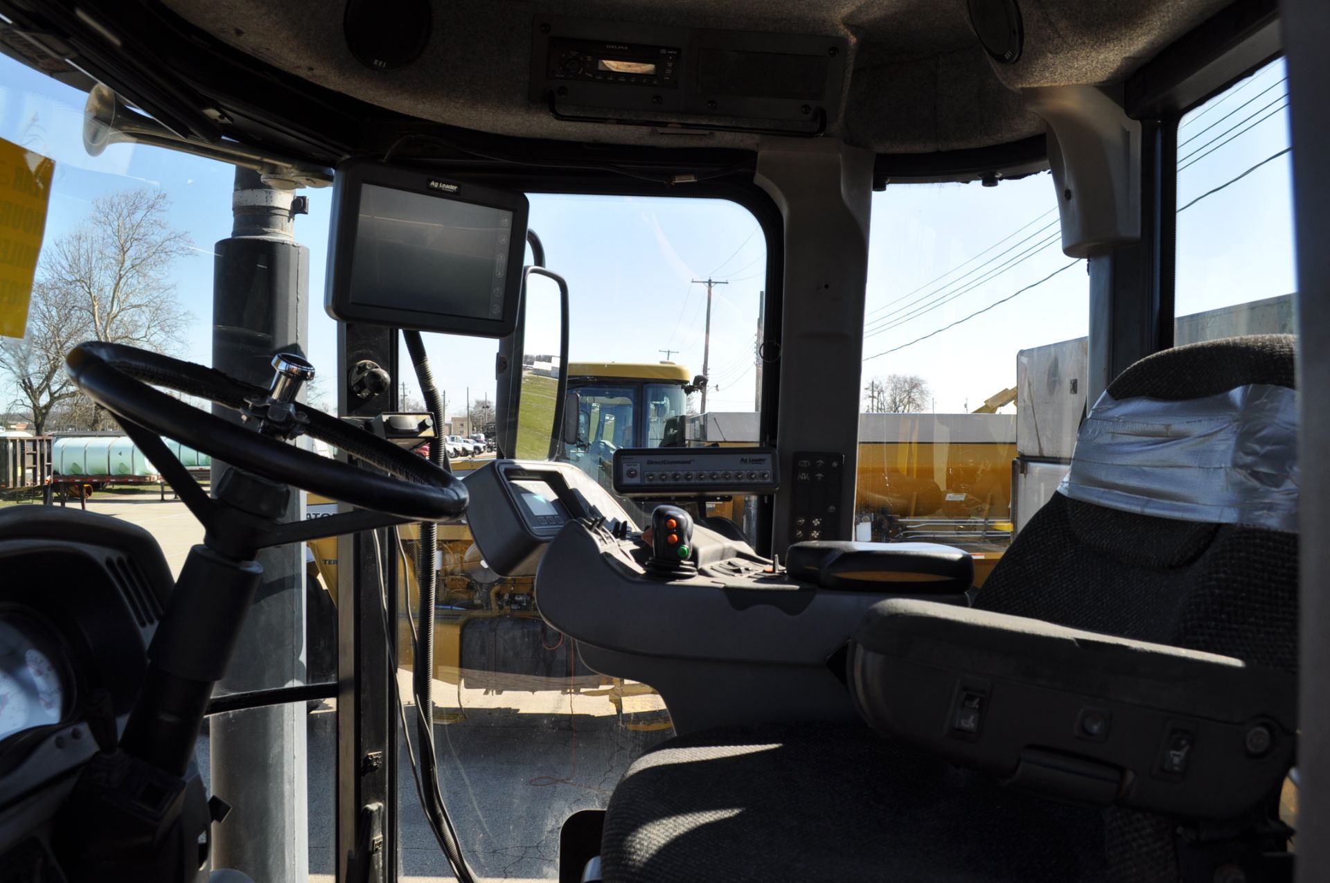 2006 8203 Terra Gator floater, 6134 hrs, L3220G4 Multiapplier Twin Bin, Cat engine, Ag leader - Image 5 of 7