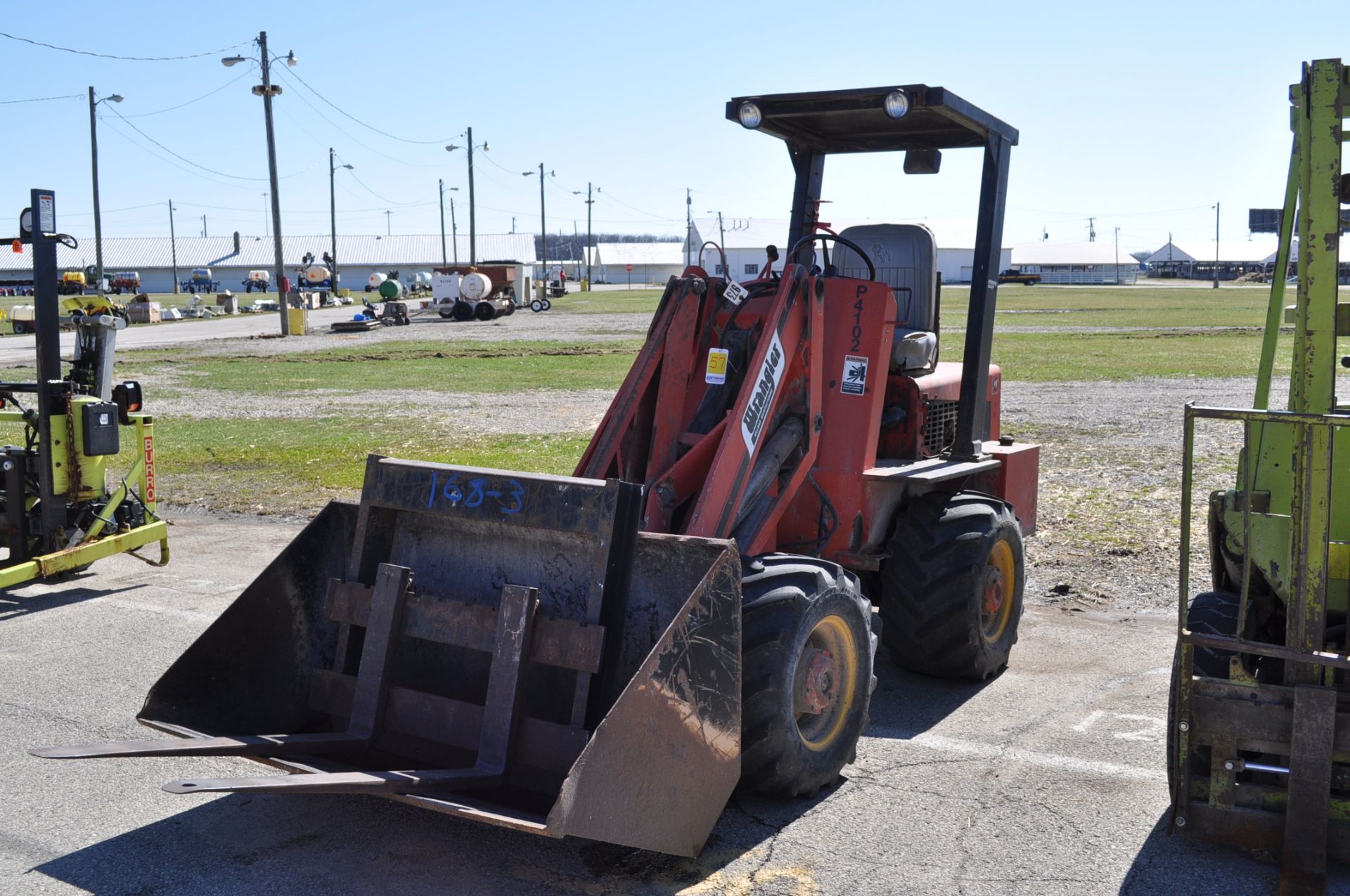 Wrangler loader, Bucket and forks