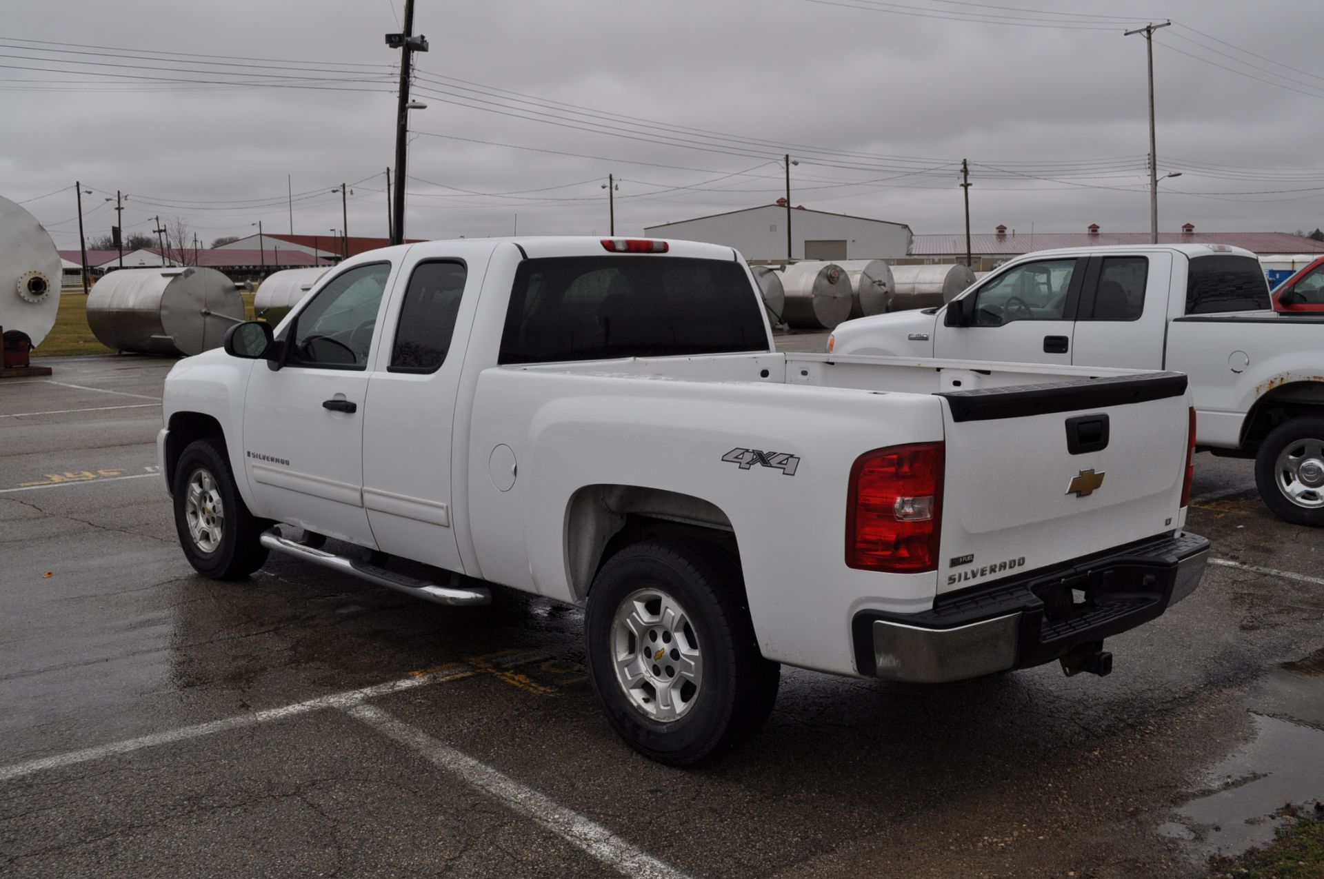 2009 Chevy 1500 ext cab pickup, 4x4, gas, auto, electric brake controller, 156,132 mi - Image 2 of 12