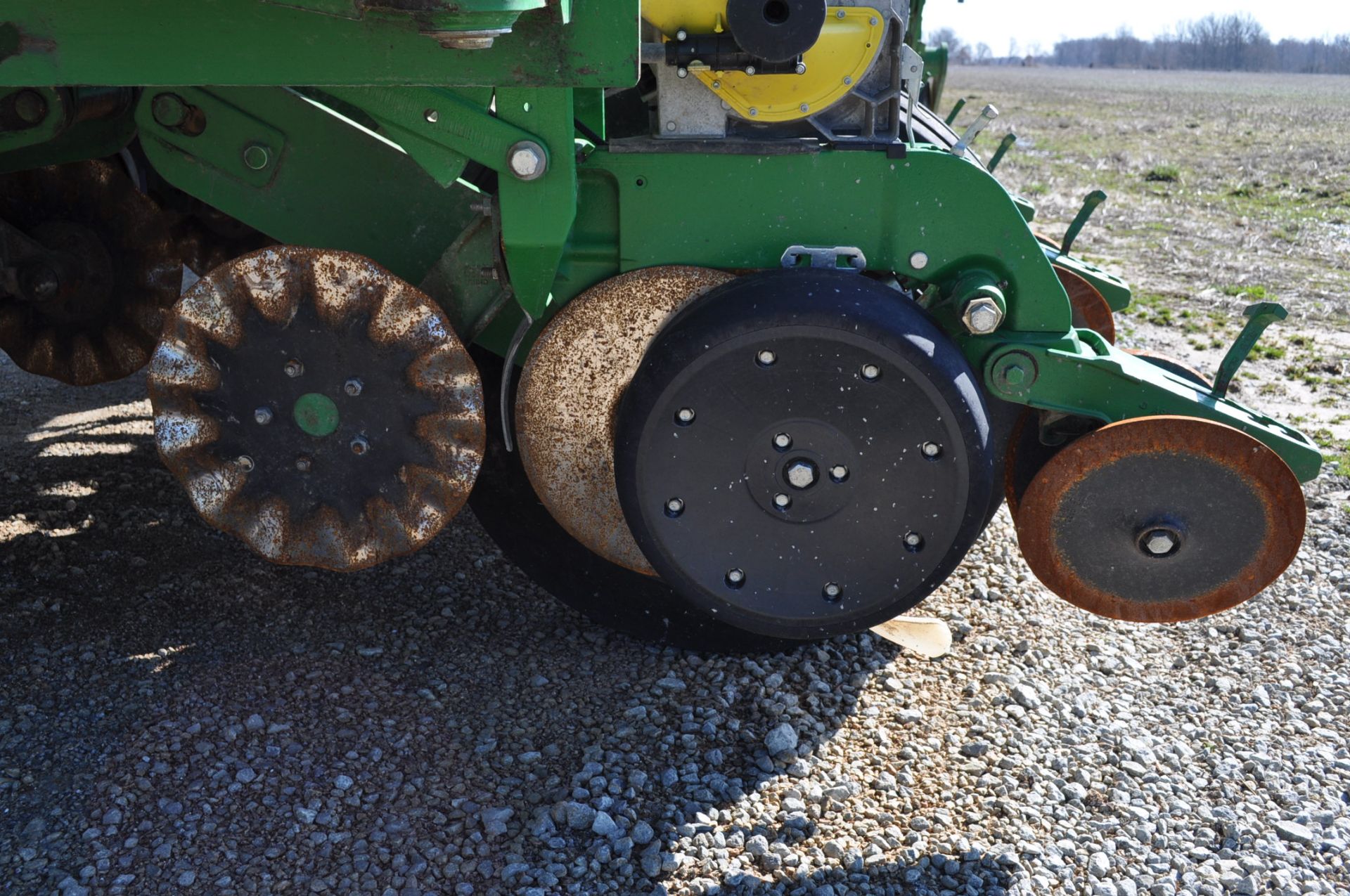 2014 John Deere 1790 planter, 16/32, no-till, CCS, pneumatic down pressure, 2 pt, marker - Image 6 of 11