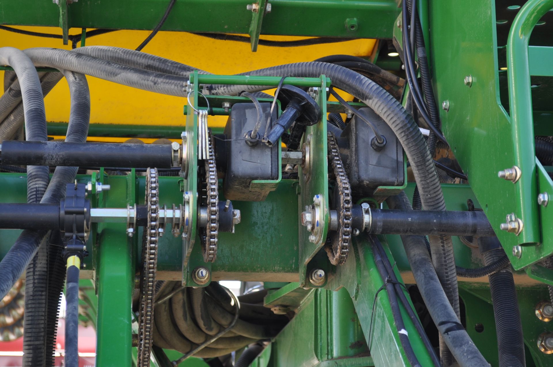 2013 John Deere 1790 planter, 16/32, no-till, CCS, pneumatic down pressure, 2 pt, marker - Image 12 of 12