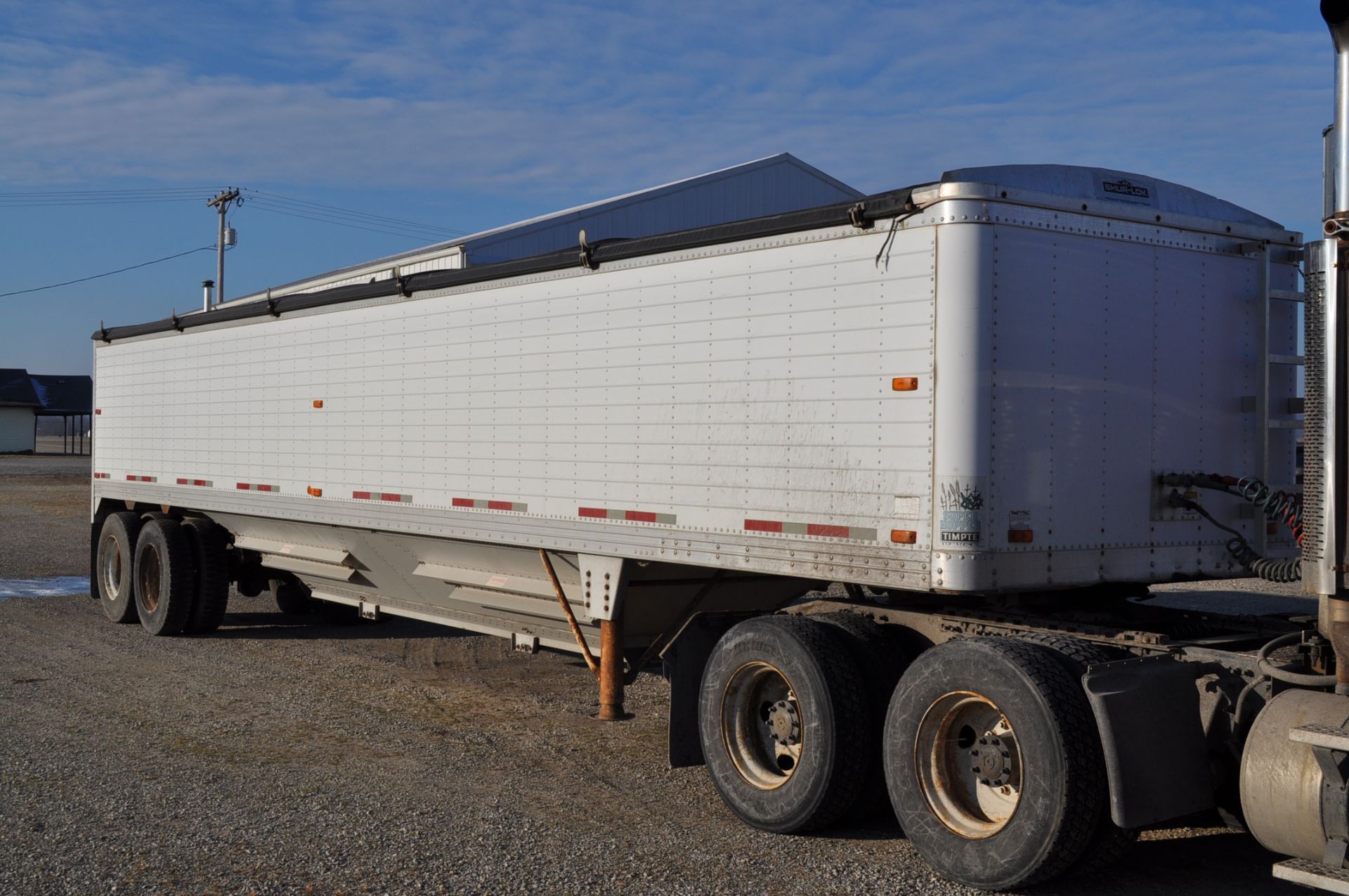 40’ 1993 Timpte hopper trailer, 66” sides, super hopper, 2 speed gear box, spring ride, 24.5 tires