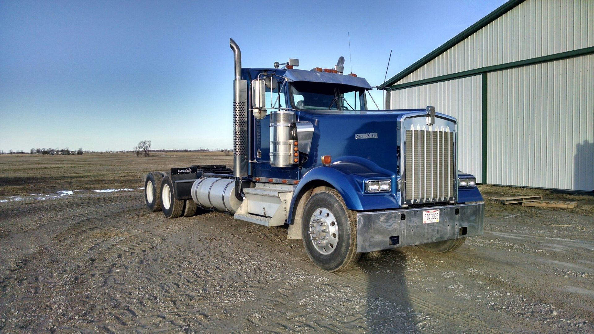 1995 Kenworth W900B daycab semi, Cummins N-14 Select Plus 500hp, Eaton 13 speed, air ride, 22.5